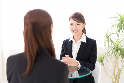 asian businesswomen working in the office